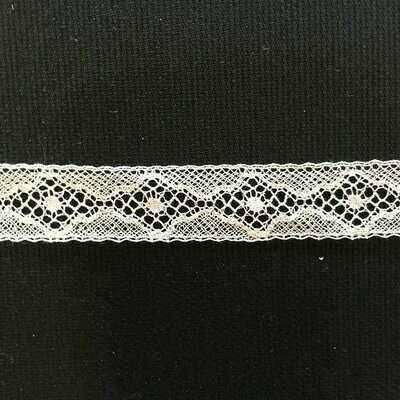 104B White Lace Insertion (Priced Per Yard)