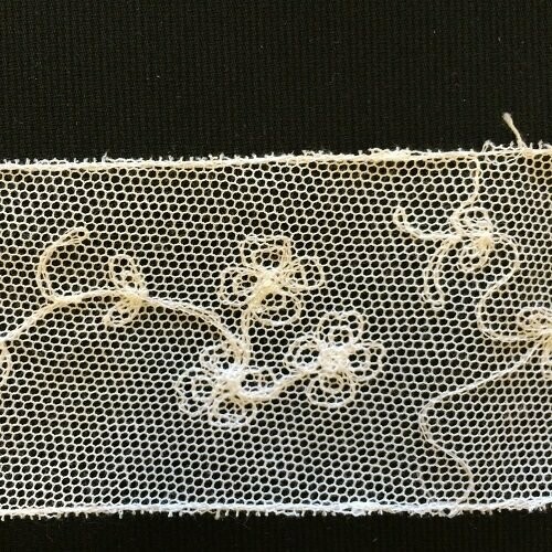 151 English Netting Insertion