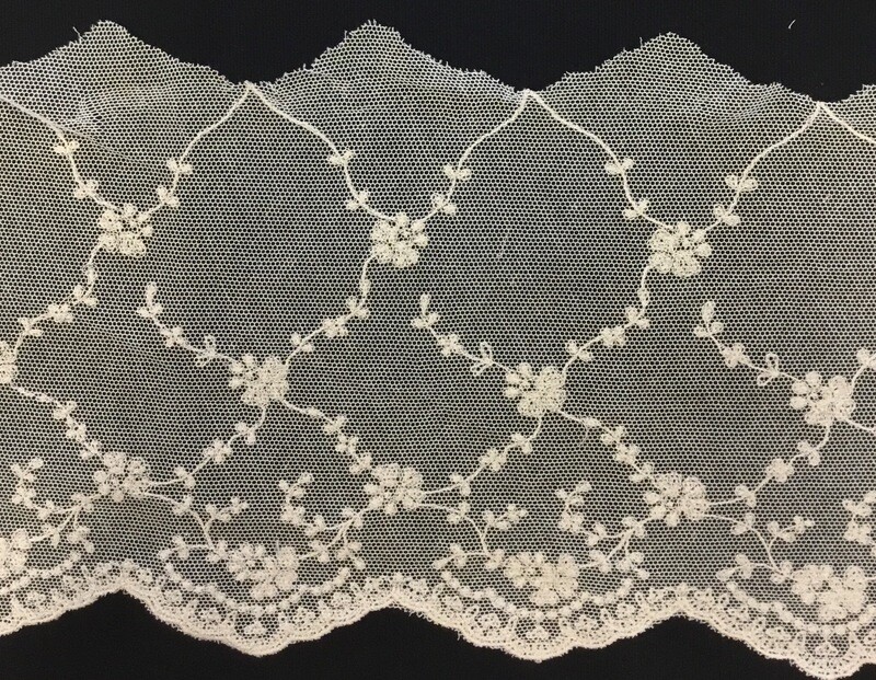 182 English Netting edging ecru
