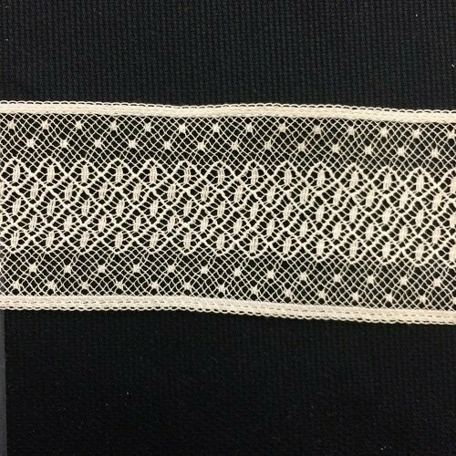 401D Ivory Lace Insertion (Priced Per Yard)