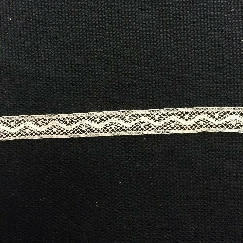 414 Ivory Lace Insertion (Priced Per Yard)