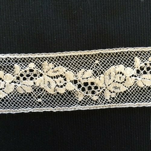 208B Ecru Lace Insertion (Priced Per Yard)