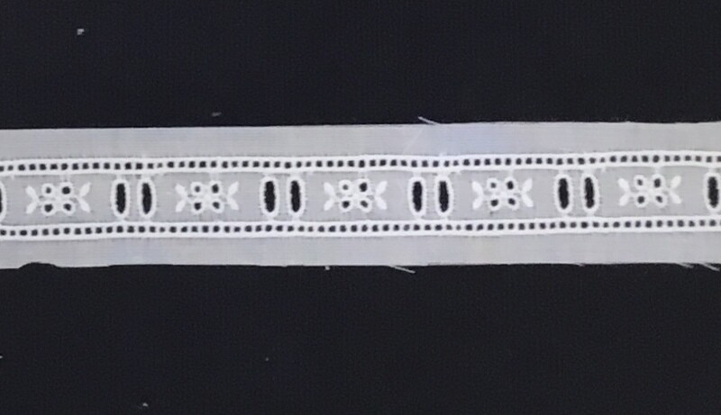 108A White Swiss Trim (Priced Per Yard)