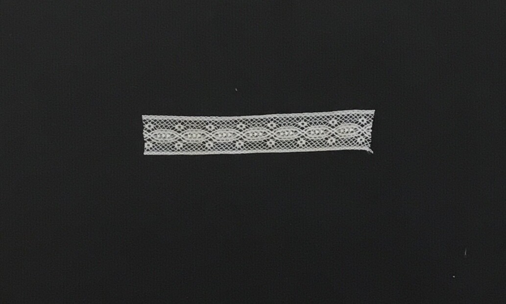 251B ecru lace insertion (Priced Per Yard)