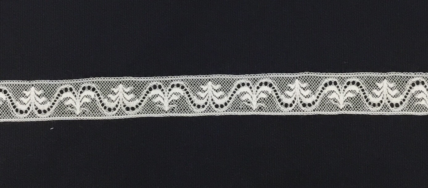 160 White Lace Edging (Priced Per Yard)