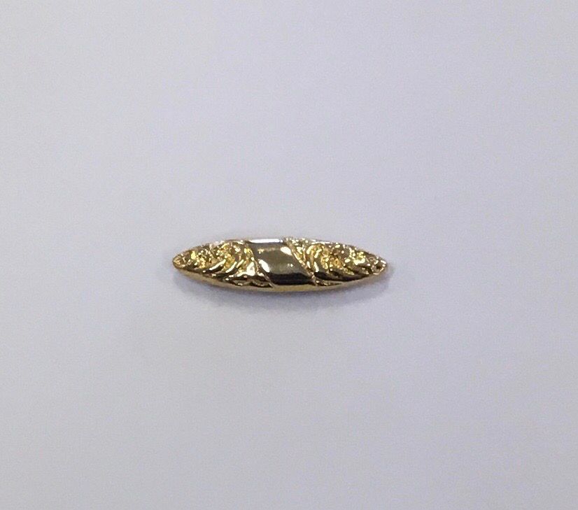 Beauty pin - gold