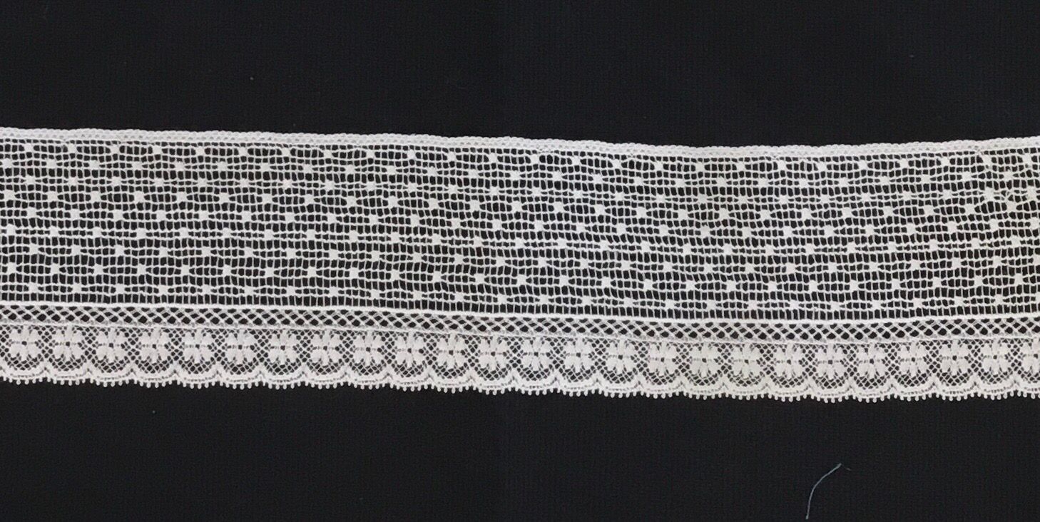 102A White Lace Edging (Priced Per Yard)