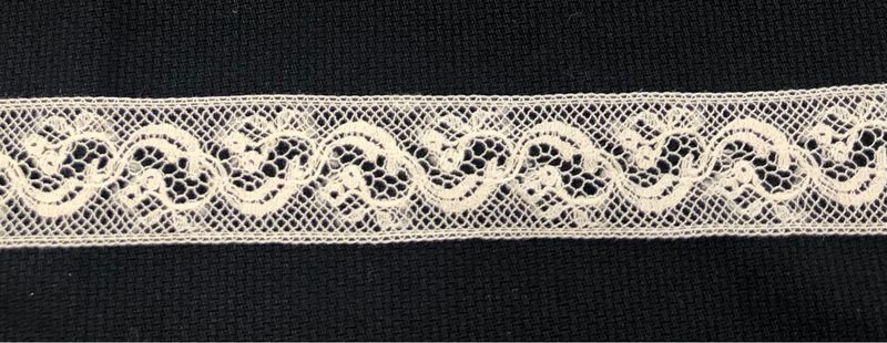 210A Ecru Lace Insertion (Priced Per Yard)