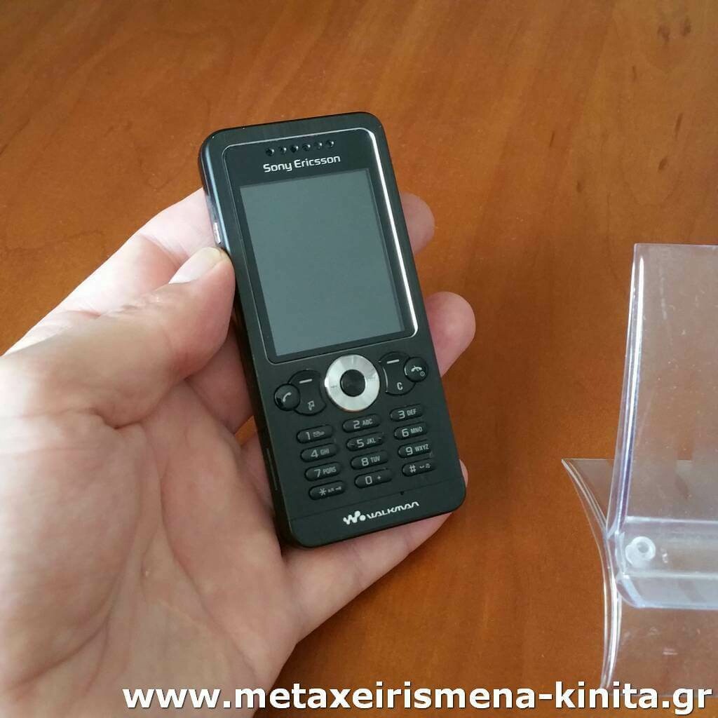 Sony Ericsson κινητά με κουμπιά