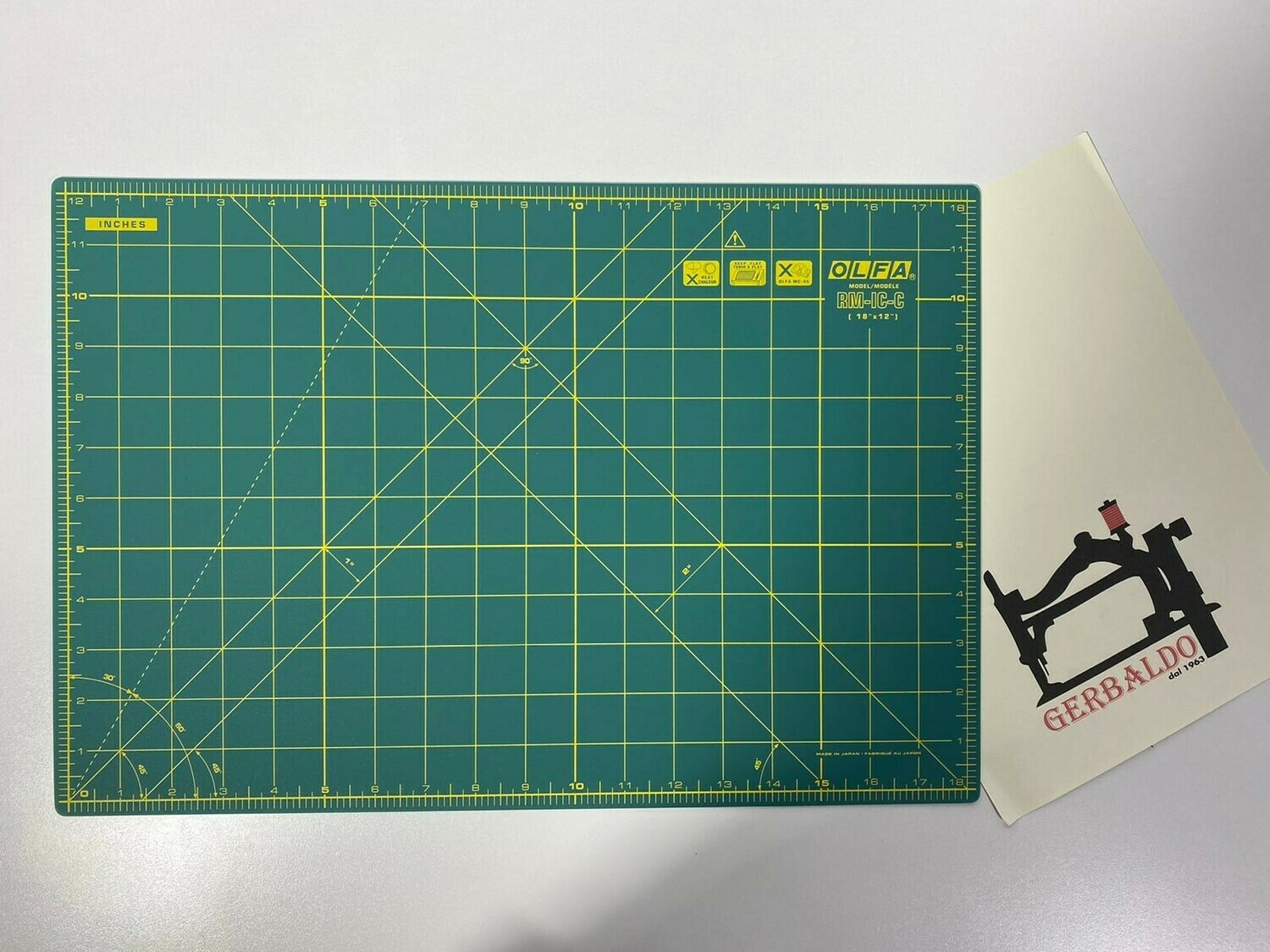 TAPPETO TAGLIO OLFA RM-IC-C 45mm x 30mm TAPPETO TAGLIO OLFA RM-IC-C 45mm x 30mm
