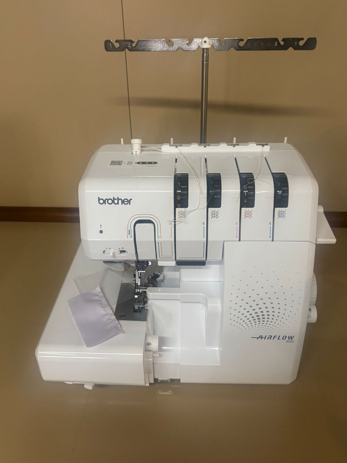 TAGLIACUCI BROTHER AIRFLOW3000 Esposta