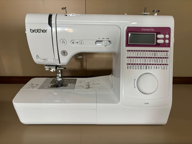 MACCHINA DA CUCIRE BROTHER A50 Esposta