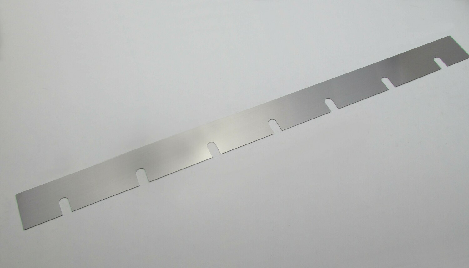 Harris Tucker Blades - 19.687" Long