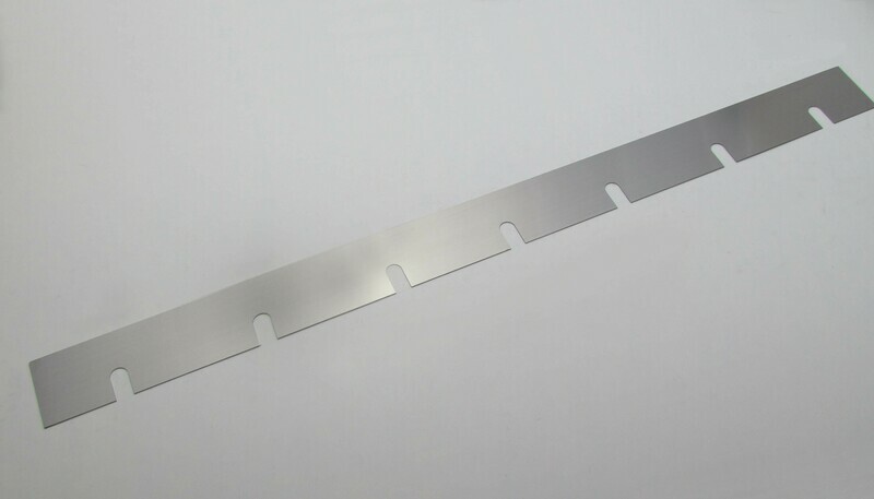 Harris Tucker Blades - 19.687" Long