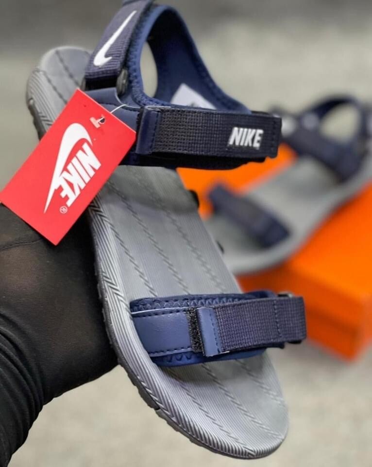 Men&#39;s sandals