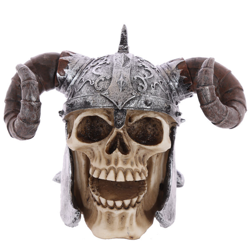 Calavera con Casco de Vikingo
