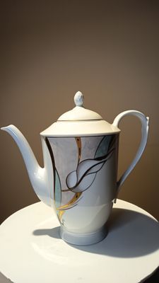 Teekanne von Mitterteich Mayerling