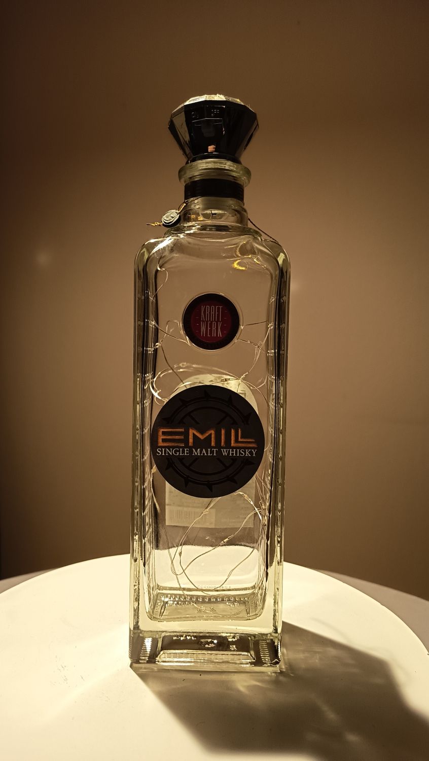 Whisky Flasche mit Solar Beleuchtung