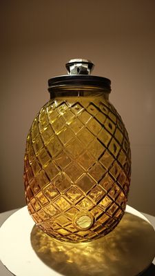 Glas Gefäss in Ananasform mit Beleuchtung