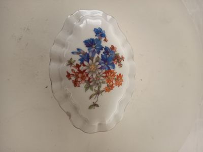 Kleine Porzellan Dose von Oscar Schlegelmilch Kleine Porzellan Dose von Oscar Schlegelmilch