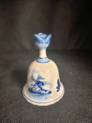 Porzellan Glöckchen aus Holland 8cm hoch