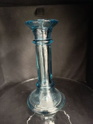 Kerzenständer Glas hellblau 15cm hoch