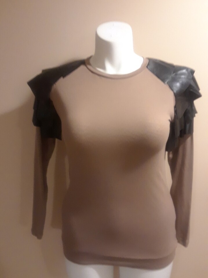&quot;LAYERED SHOULDER&quot; TOP