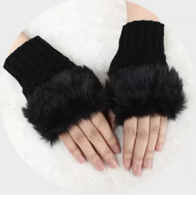 FAUX FUR FINGERLESS GLOVES 