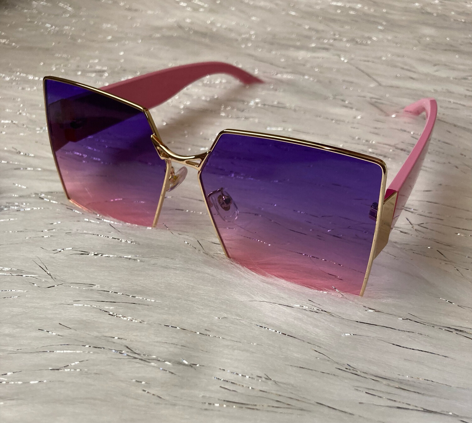 “SUMMER DREAMIN” SUNGLASSES 