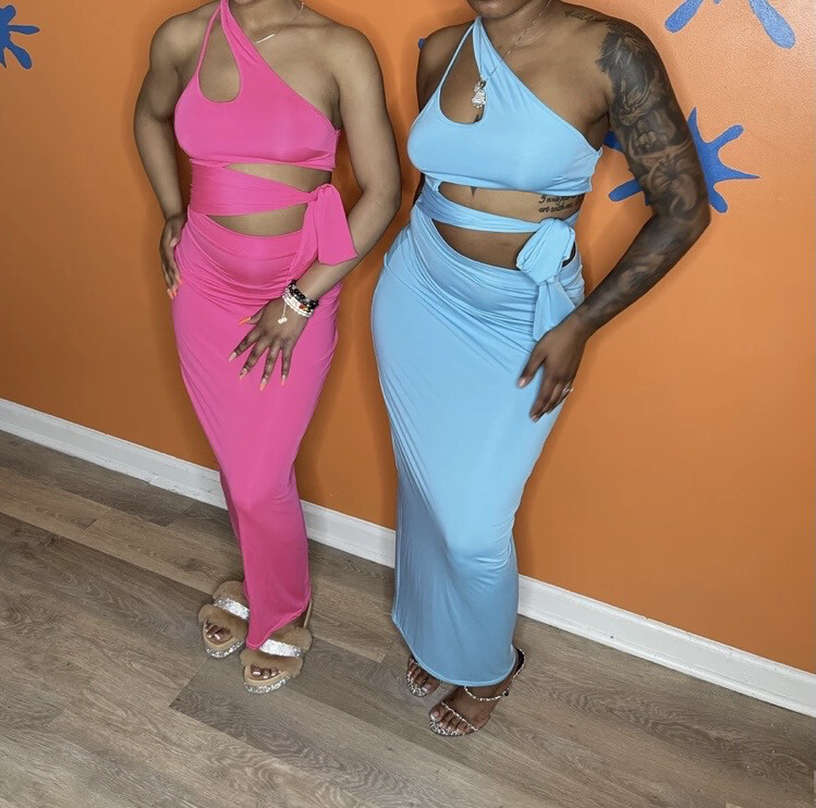“ISLAND VIBES” DRESS