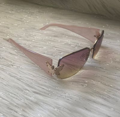 BUTTERFLY SUNGLASSES