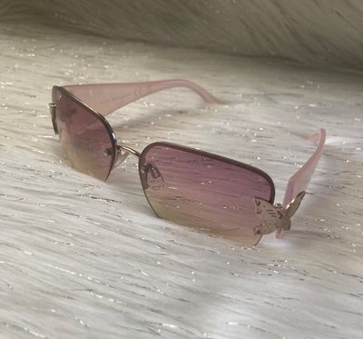 BUTTERFLY SUNGLASSES