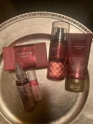 BBW MAKEUP BAG GIFT SET