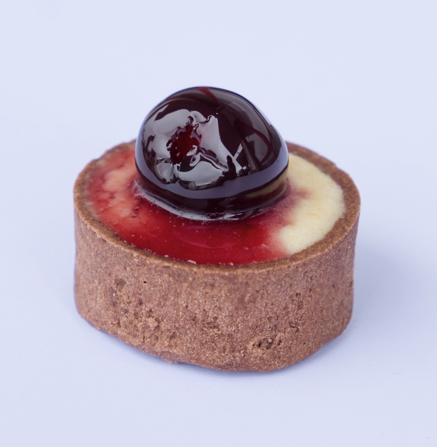 Black forest mini tart