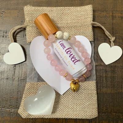 I am Loved Valentine Gift Set: Gold Hammered Heart I am Loved Valentine Gift Set: Gold Hammered Heart