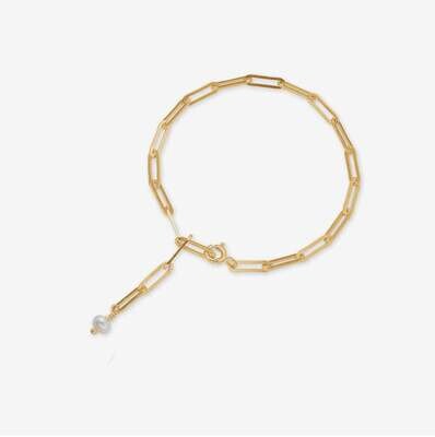 Gold plated bracelet with natural pearl