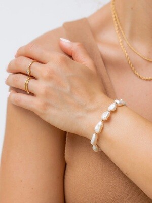 Natural Baroque pearl bracelet