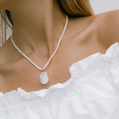 Natural pearl necklace "Mari"
