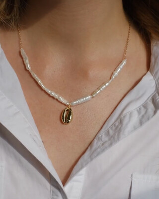 Natural pearl necklace "Sunny"