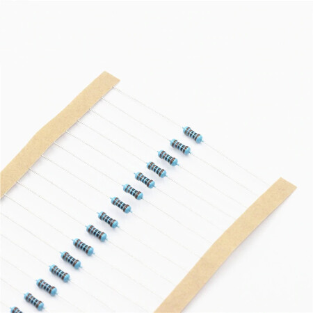Lot de 10 résistances  1 / 4W assortiment de résistances en film métallique R330