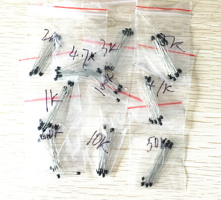 Lot de 5 Thermistances NTC NTC-MF52AT  +-5% 3950B 4.7K