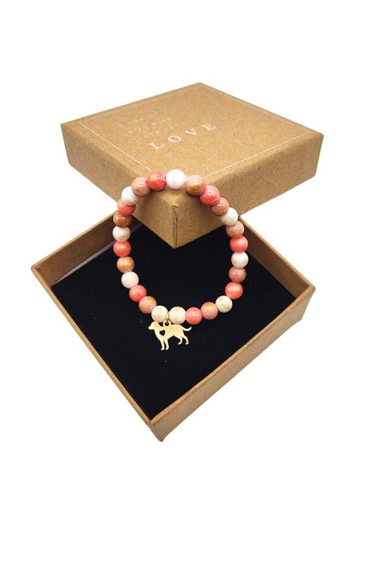 Náramek z Kalcitu s pejskem - přívesek ve 2 barvách Náramek z Kalcitu s pejskem - přívesek ve 2 barvách