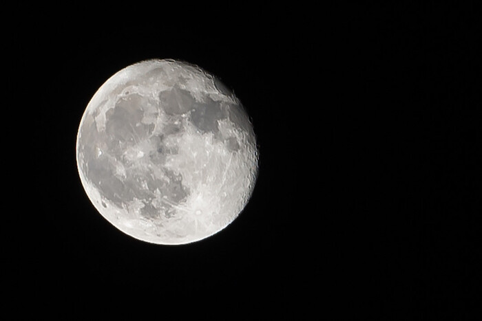 The moon came to my window