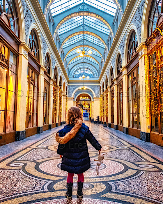 The little girl and her &#39;doudou&#39;