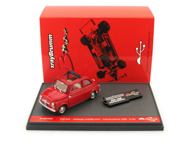 Fiat 500 + Catalogo generale 2009 su USB da 2Gb