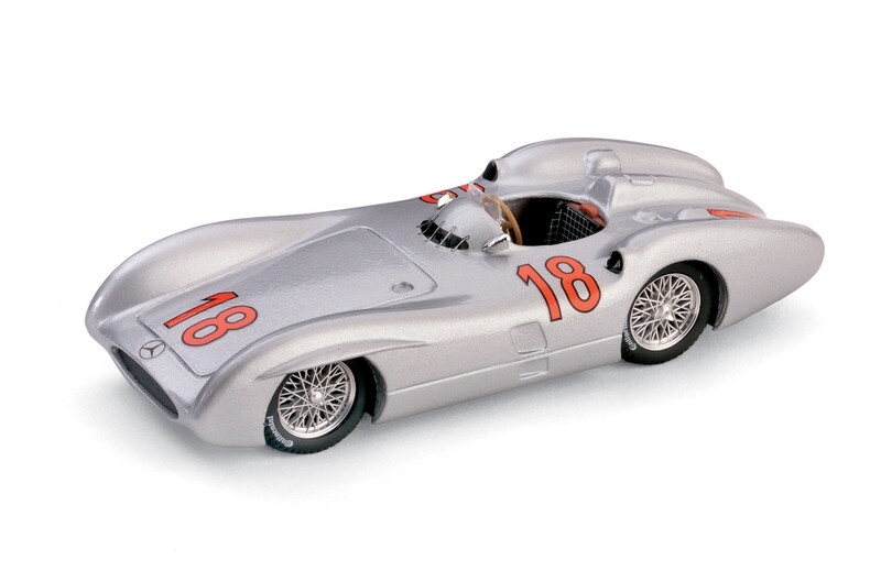 Mercedes W196C
G.P. Francia 1954
1° Juan Manuel Fangio #18

5 TIMES WORLD CHAMPION F.1