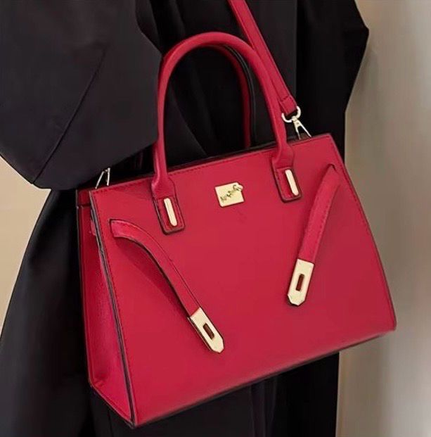 Fashionable Genuine Leather Handbag Women Red