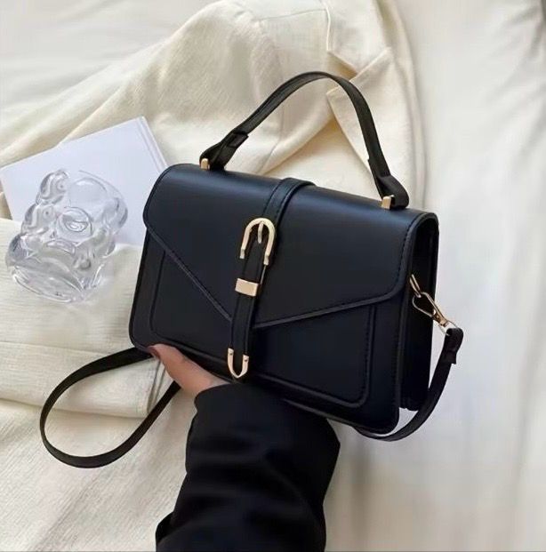 Fashionable Shoulder Crossbody Bag