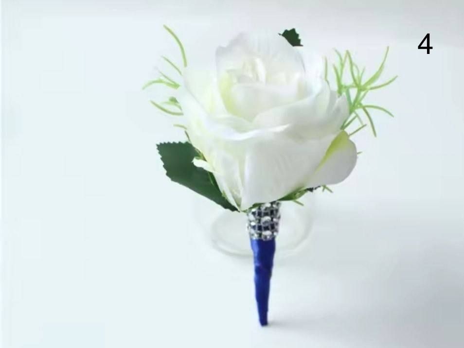 Roses for the suit boutonniere
