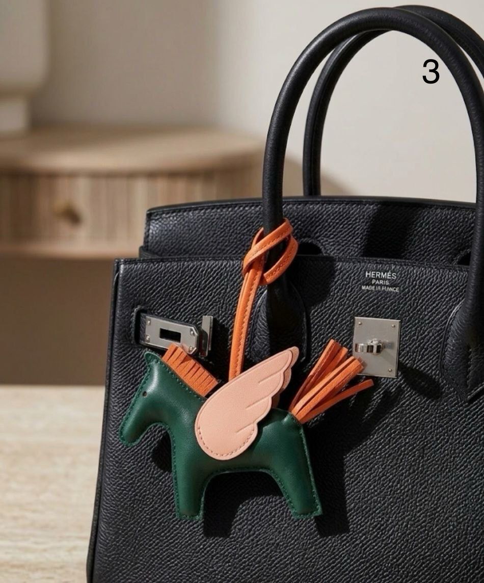 Horse charm
